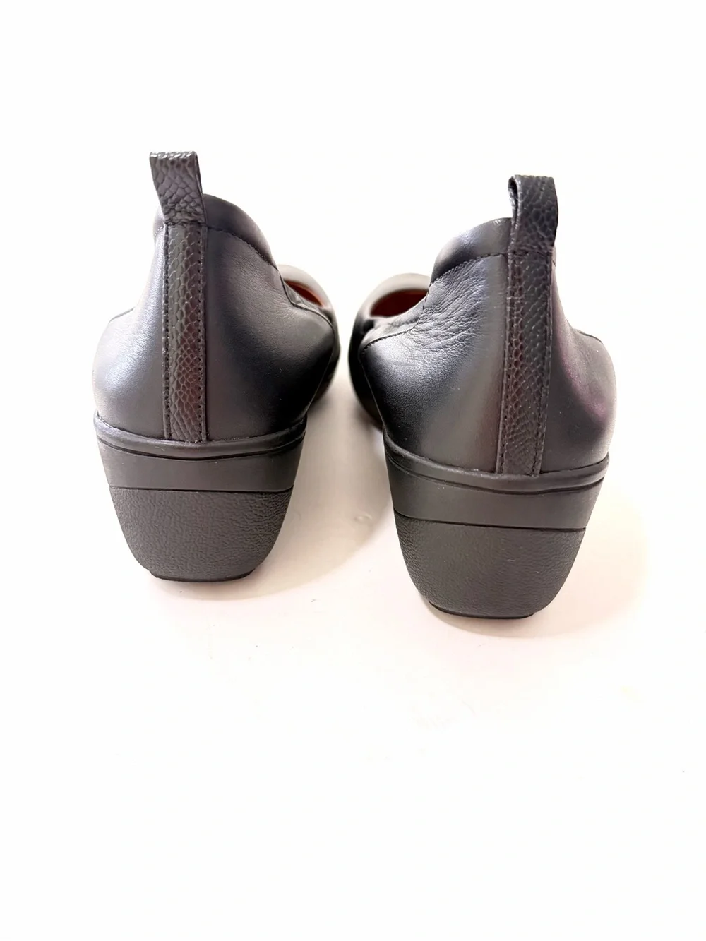 Vionic Jacey Black Leather Wedge Shoes Size 10 Slip-on Arch Support Ballet-flat